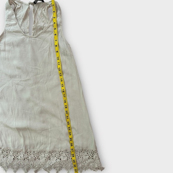 Astr Cream Sleeveless Linen Dress - Picture 6 of 8